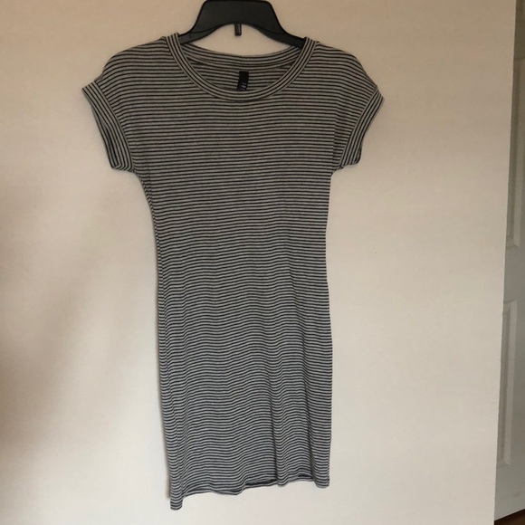 Black & Gray Striped Body Con Mini T-Shirt Dress - Picture 1 of 4
